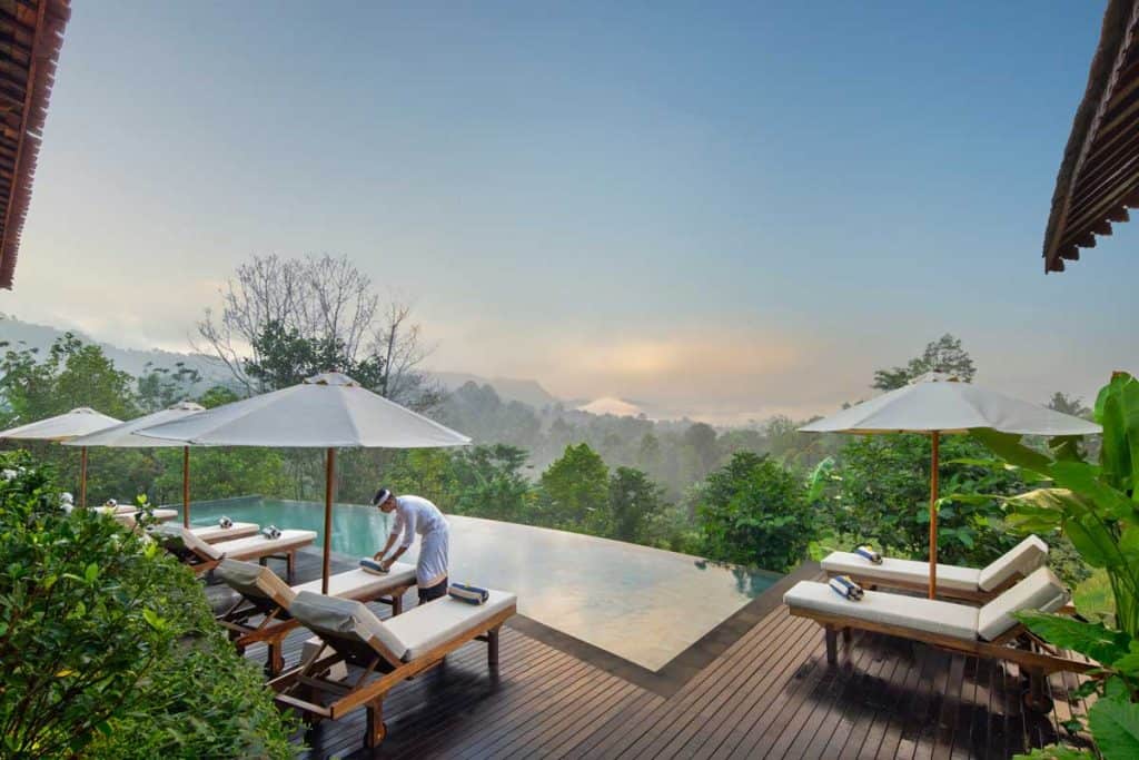 devani resort sidemen